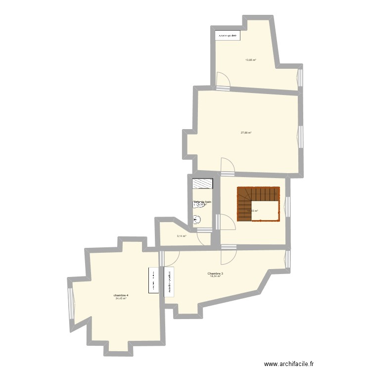 plans de l'étage. Plan de 7 pièces et 106 m2