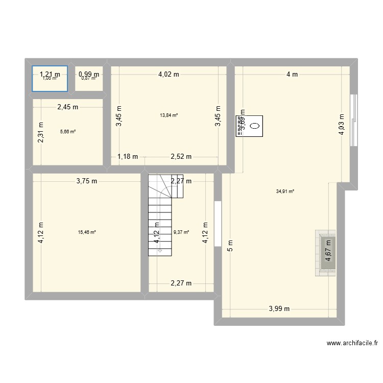 Maison. Plan de 7 pièces et 81 m2