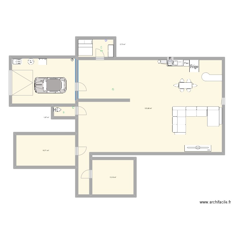 Maison de tycia. Plan de 6 pièces et 188 m2