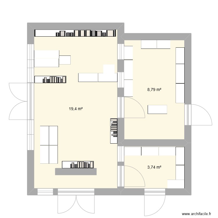 Salle info. Plan de 3 pièces et 32 m2