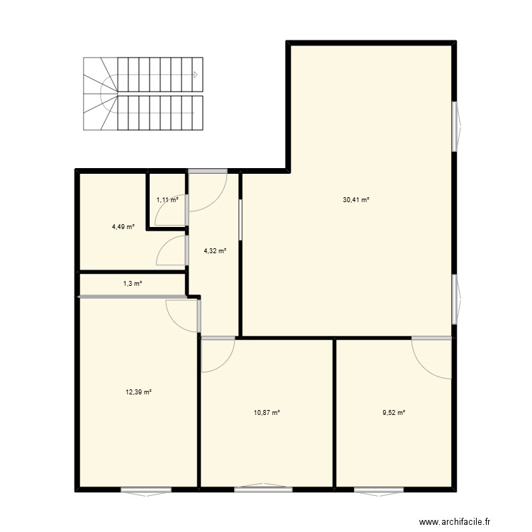 Appartement entier. Plan de 8 pièces et 74 m2