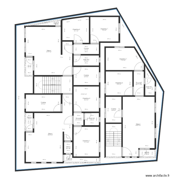 NKOMBO YOLANDE 3. Plan de 27 pièces et 500 m2