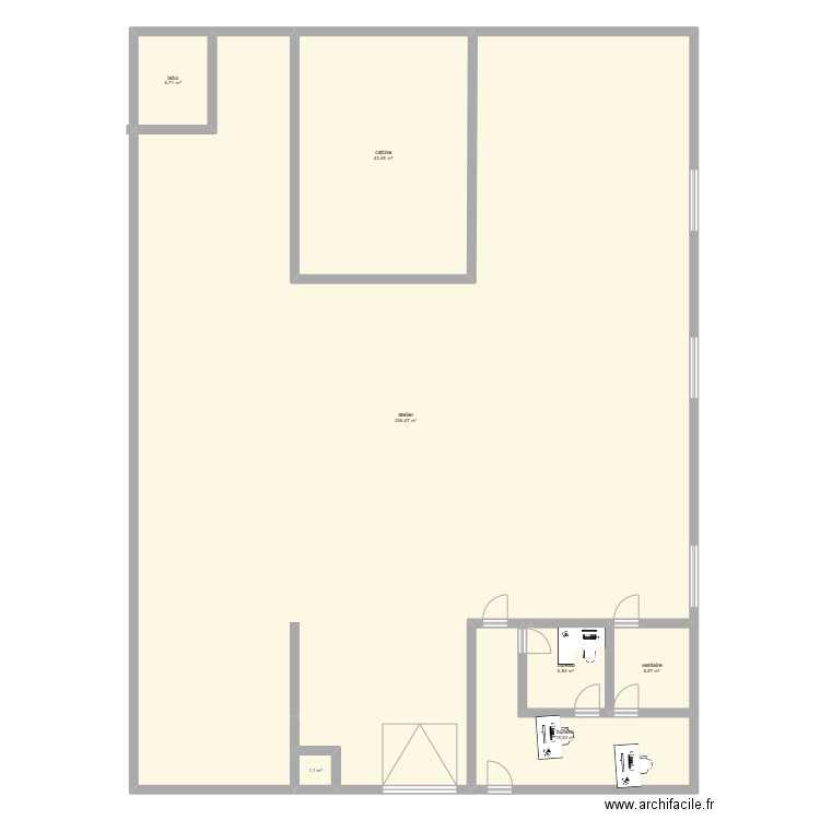 atelier. Plan de 7 pièces et 420 m2