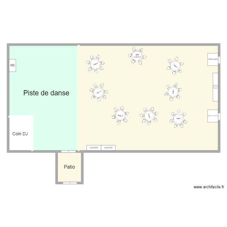 Plan. Plan de 4 pièces et 348 m2