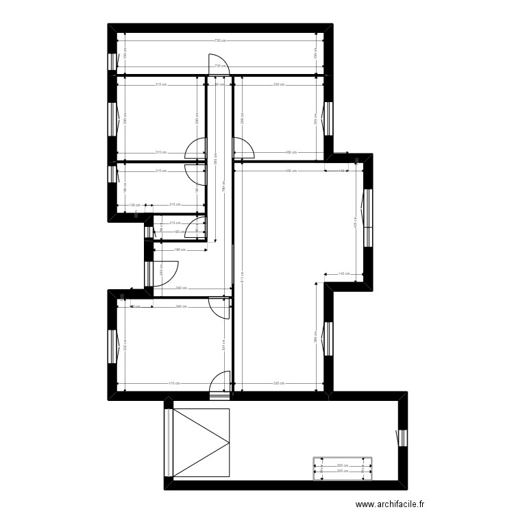 Bourgoing. Plan de 7 pièces et 118 m2