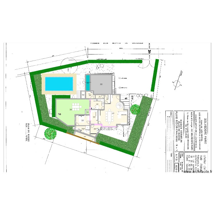 Chambre sur l'avant. Plan de 15 pièces et 211 m2