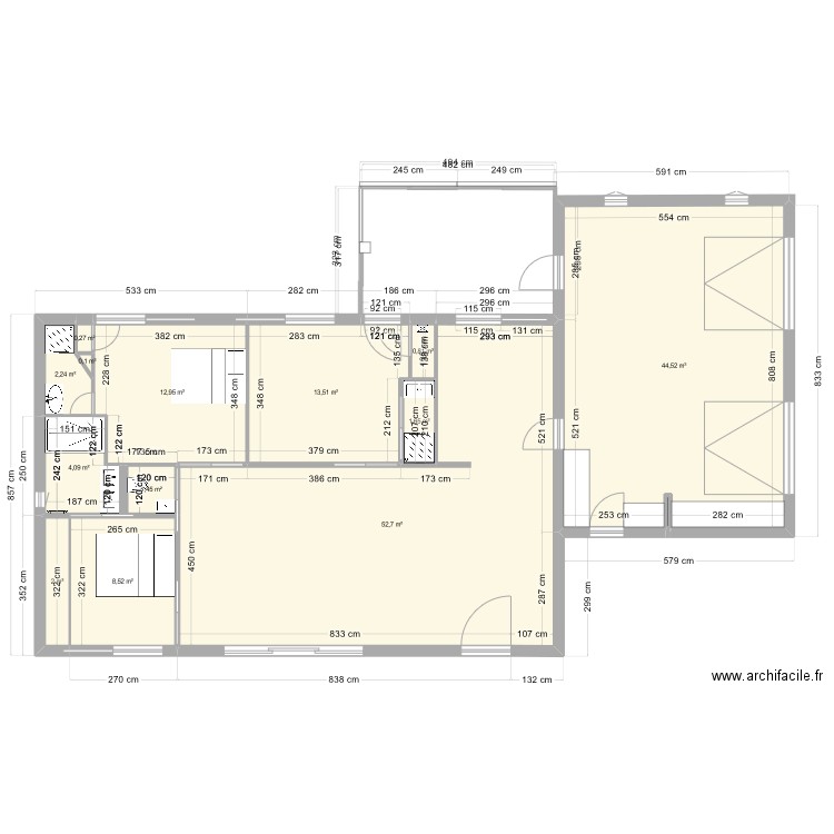 maison poussan +. Plan de 14 pièces et 145 m2