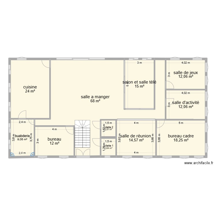 rdc. Plan de 11 pièces et 190 m2