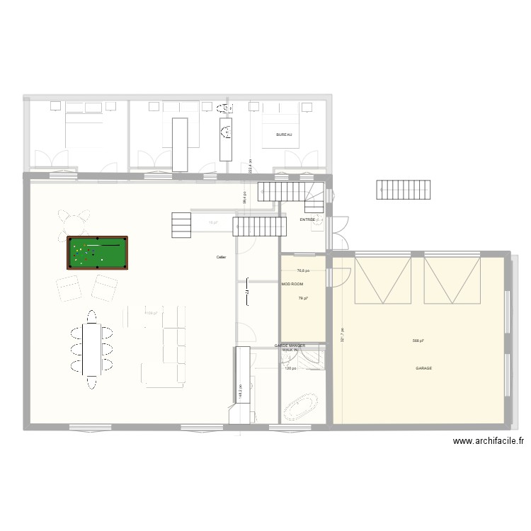 ST-HIPPOLYTE - ENTRÉE MI-GARAGE. Plan de 11 pièces et 247 m2