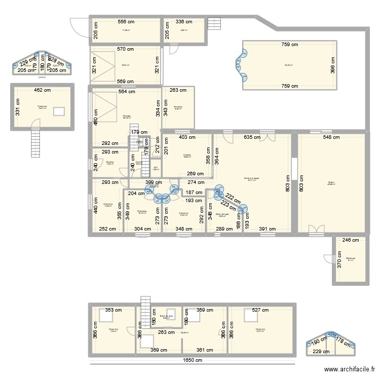 Maison VM. Plan de 28 pièces et 365 m2