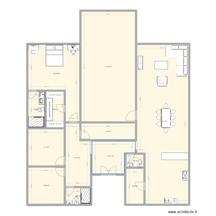 Casa futura. Plan de 13 pièces et 215 m2