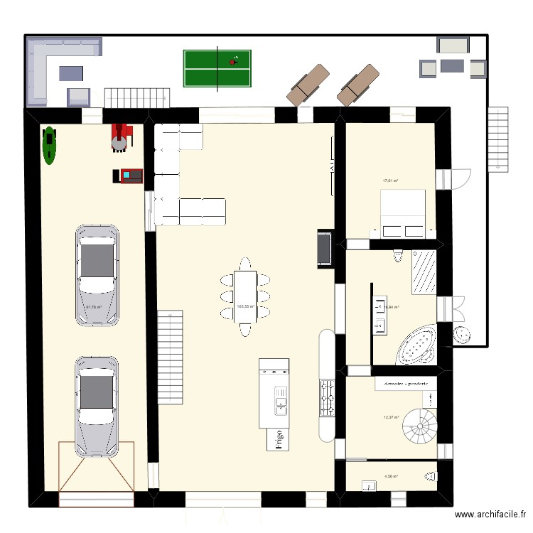 RDC Maison Familliale. Plan de 6 pièces et 218 m2