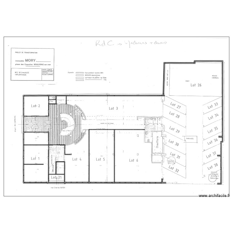 Boulogne. Plan de 8 pièces et 229 m2