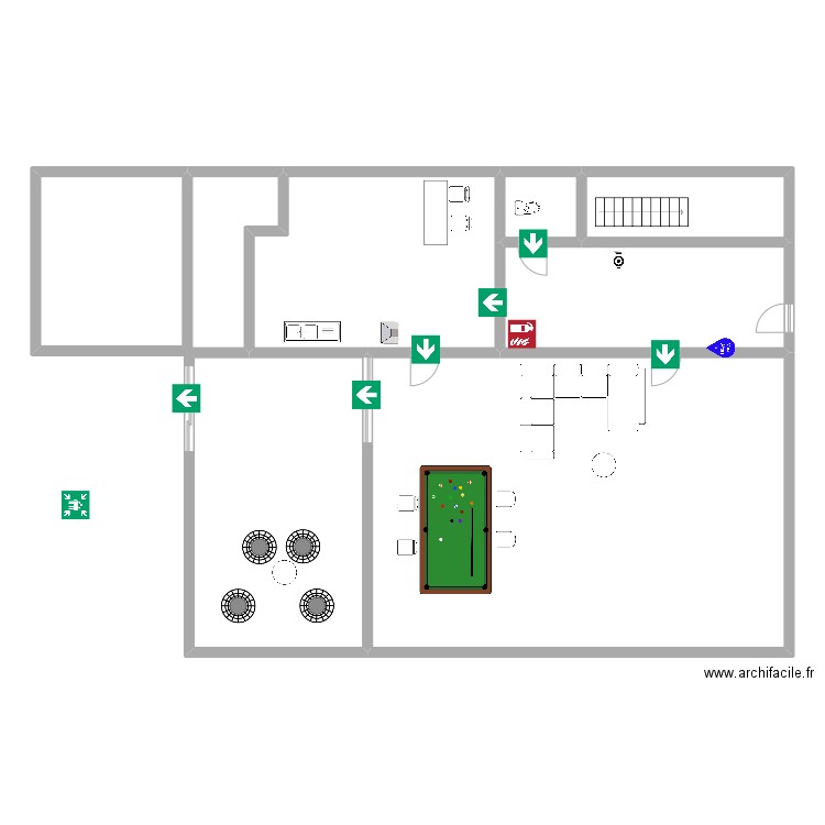 Eikstraat. Plan de 7 pièces et 218 m2