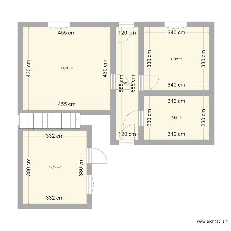 Maison. Plan de 5 pièces et 58 m2