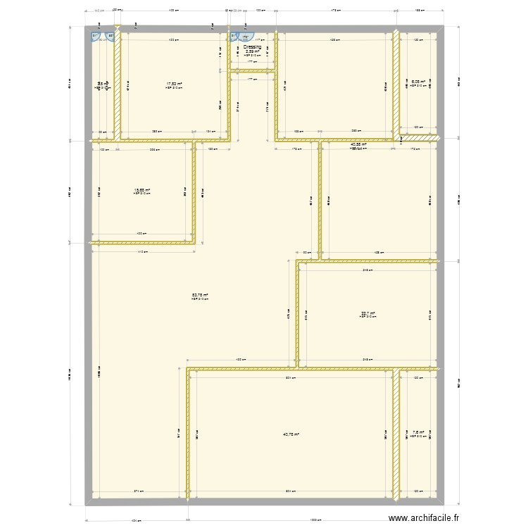 ma maison. Plan de 10 pièces et 241 m2