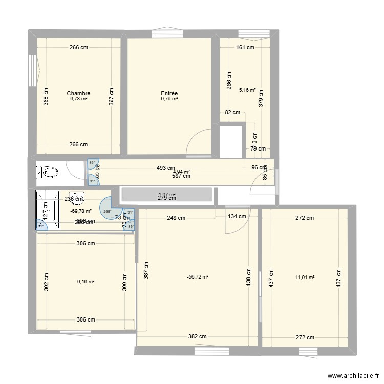 bergere  và& . Plan de 9 pièces et 72 m2