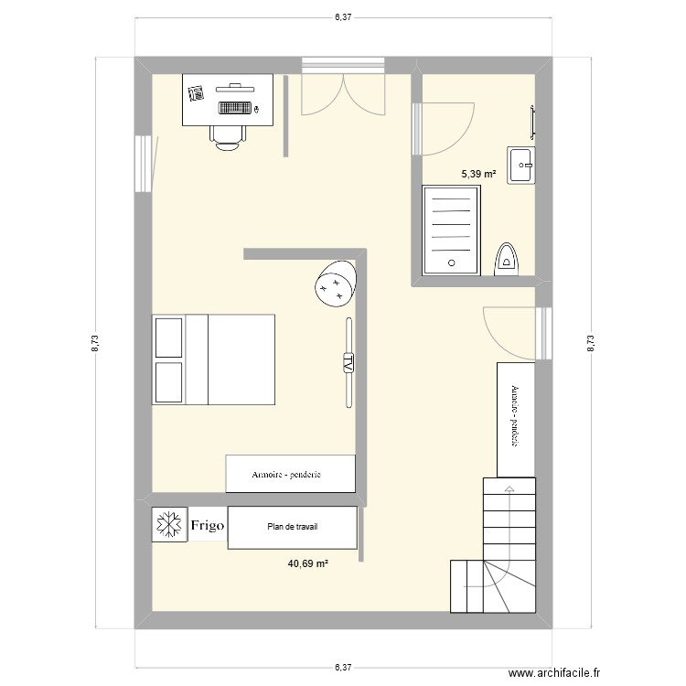 Studio. Plan de 2 pièces et 46 m2