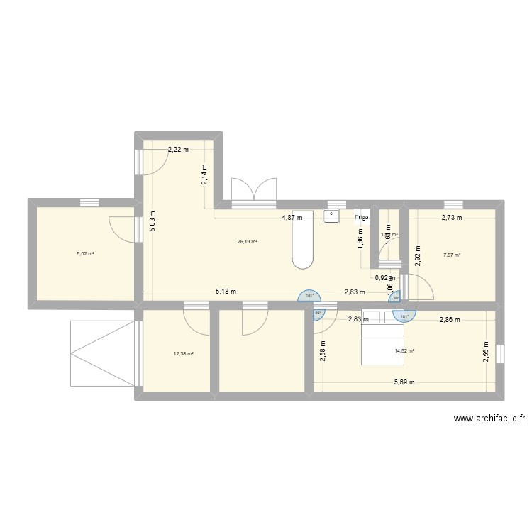 Maison. Plan de 6 pièces et 71 m2