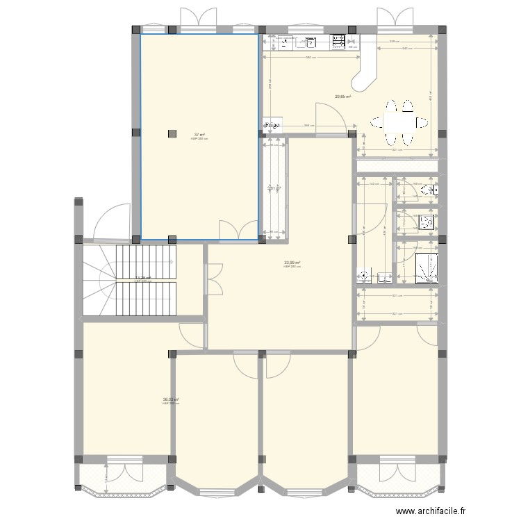 boukeloua salah. Plan de 64 pièces et 1003 m2