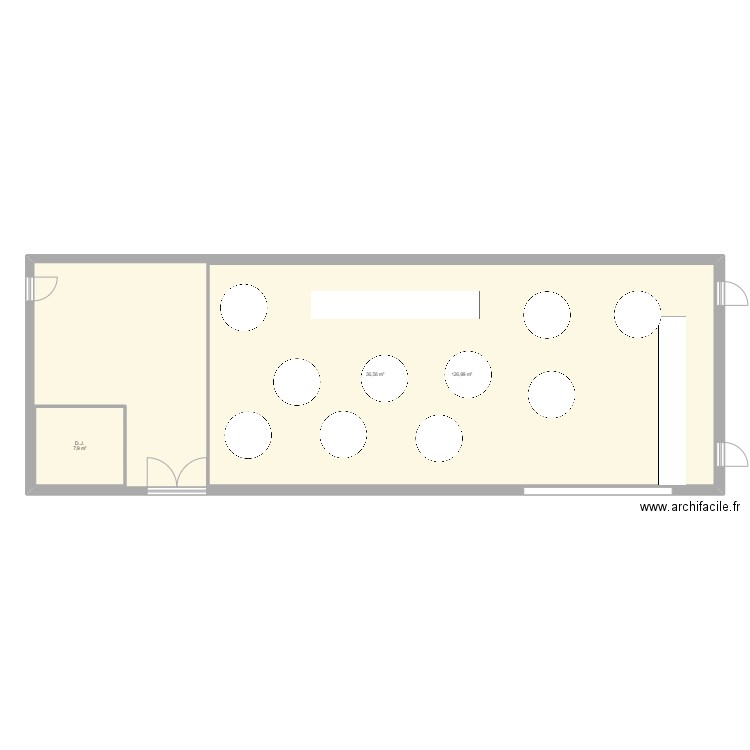 domain. Plan de 3 pièces et 309 m2