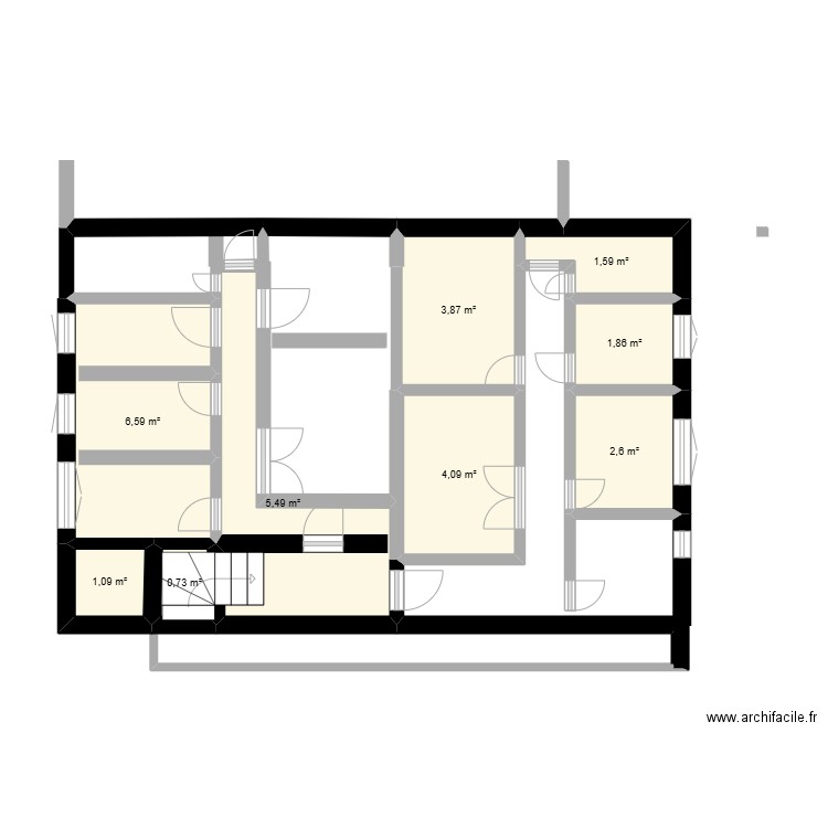 PLAN2. Plan de 9 pièces et 28 m2