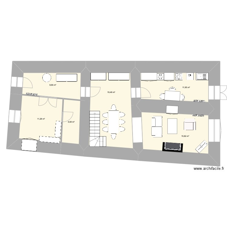 RDC. Plan de 6 pièces et 72 m2