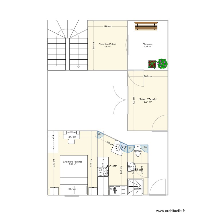 Bessa. Plan de 6 pièces et 31 m2