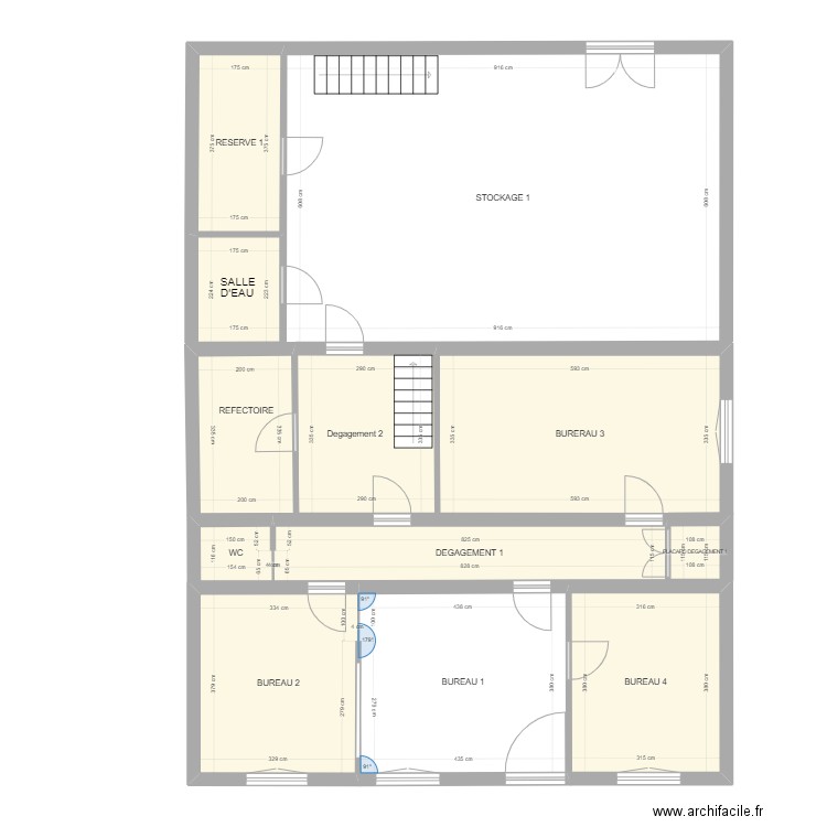 BC2E. Plan de 12 pièces et 156 m2