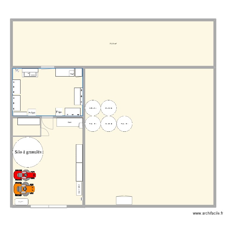 Hangar Thot. Plan de 5 pièces et 283 m2