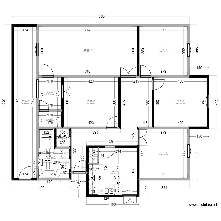 plan maison. Plan de 13 pièces et 156 m2