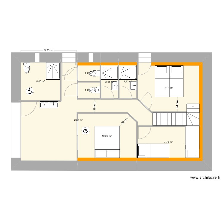 Poirauterie. Plan de 23 pièces et 131 m2