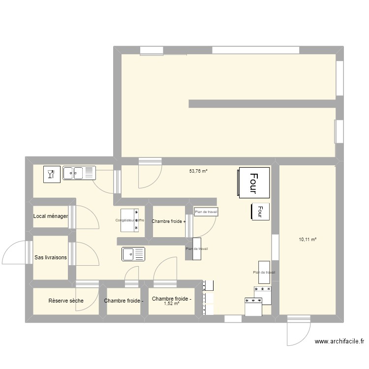 becam. Plan de 8 pièces et 77 m2