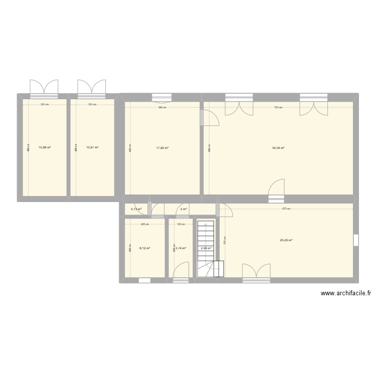 Maison salles rdc. Plan de 10 pièces et 116 m2