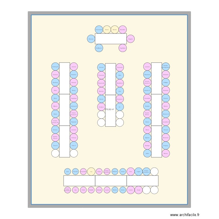 Plan de table 02/10. Plan de 1 pièce et 171 m2