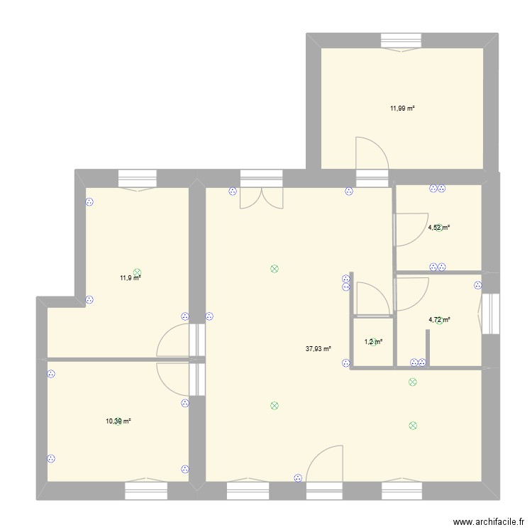 Maison. Plan de 7 pièces et 83 m2