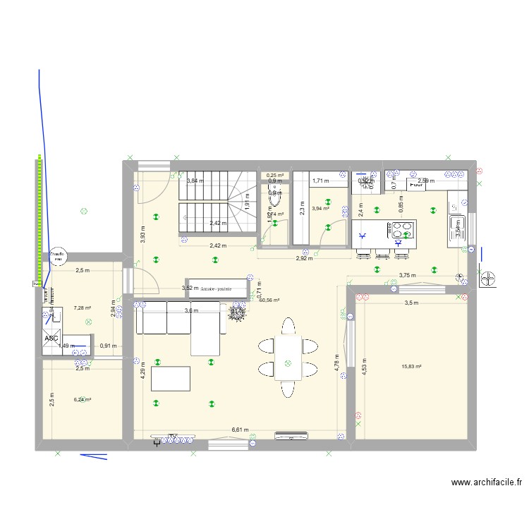 RDC. Plan de 7 pièces et 96 m2