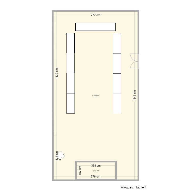 Plan de table. Plan de 2 pièces et 126 m2