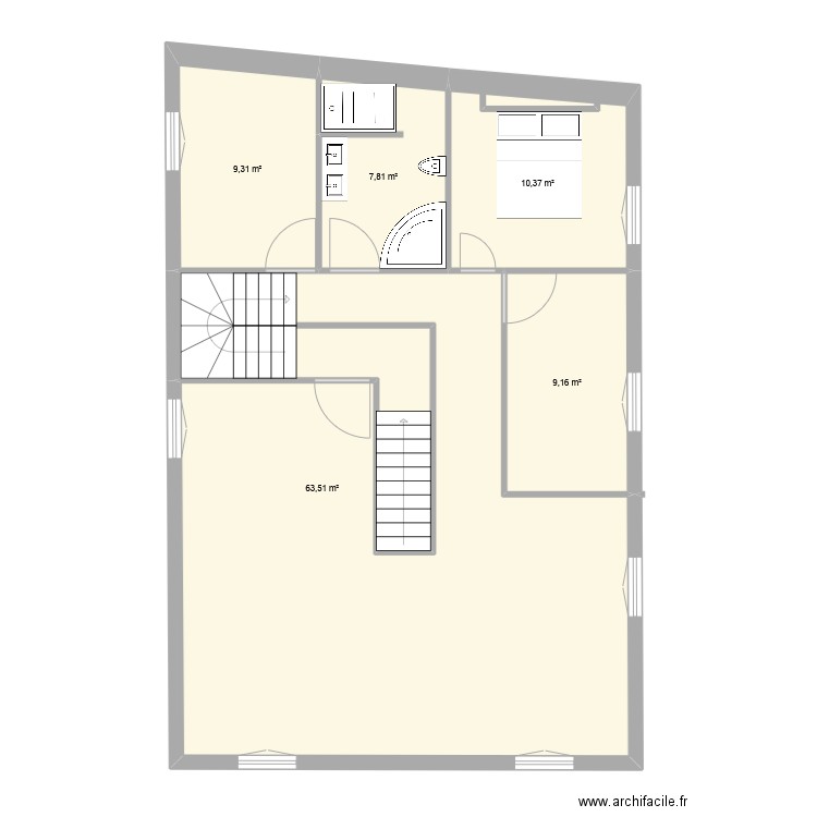 Appartement cours 1er. Plan de 5 pièces et 100 m2