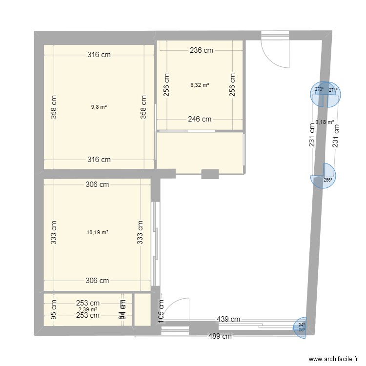 rdc0. Plan de 6 pièces et 30 m2