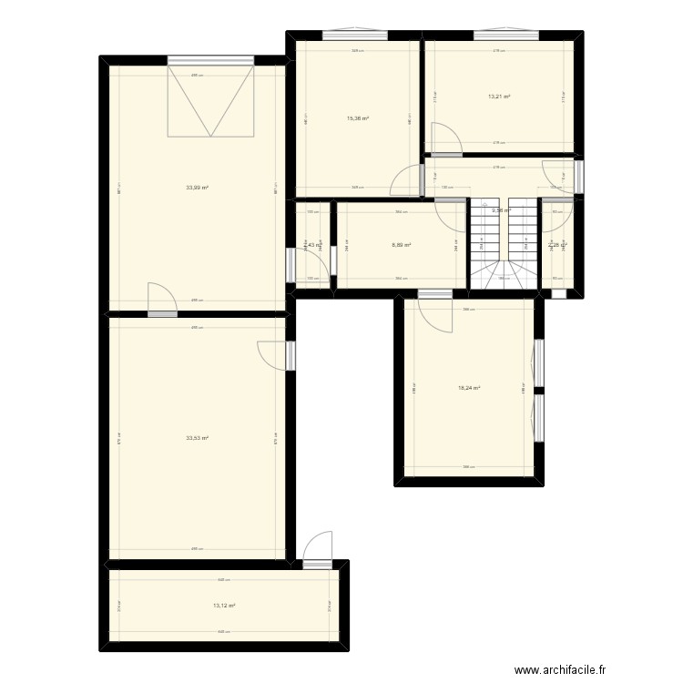 LANNILIS. Plan de 10 pièces et 151 m2