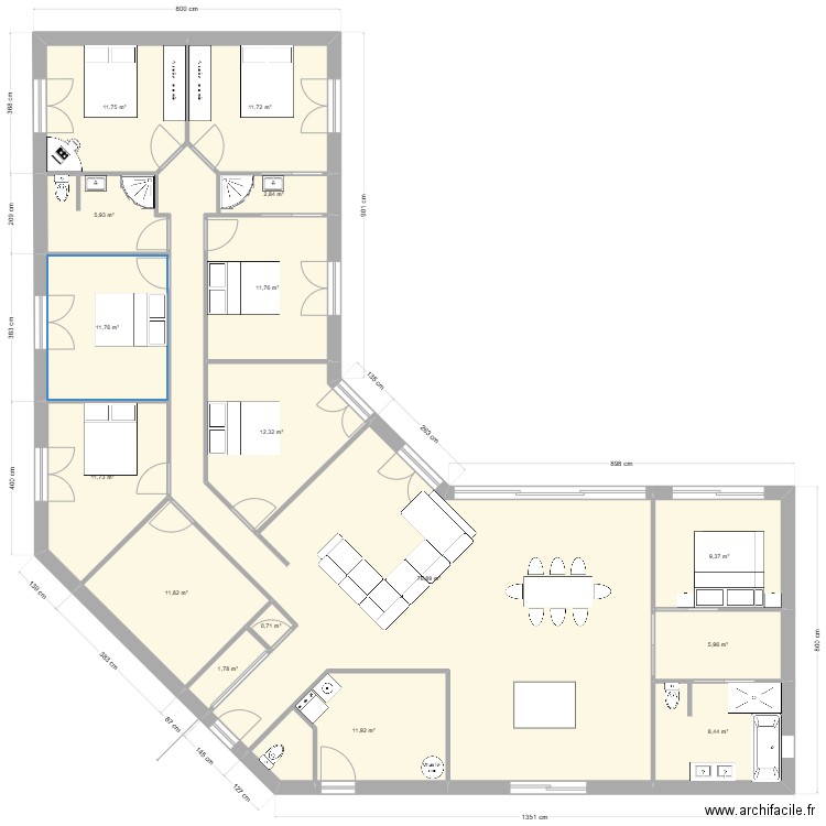 labbe/bissagnet. Plan de 16 pièces et 207 m2