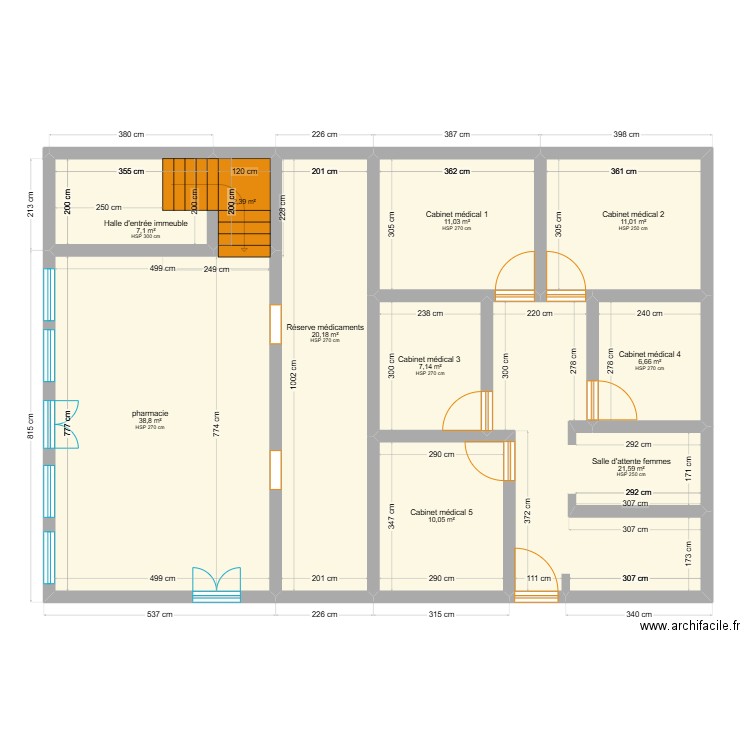 plan de Batiment - Algérie. Plan de 10 pièces et 136 m2