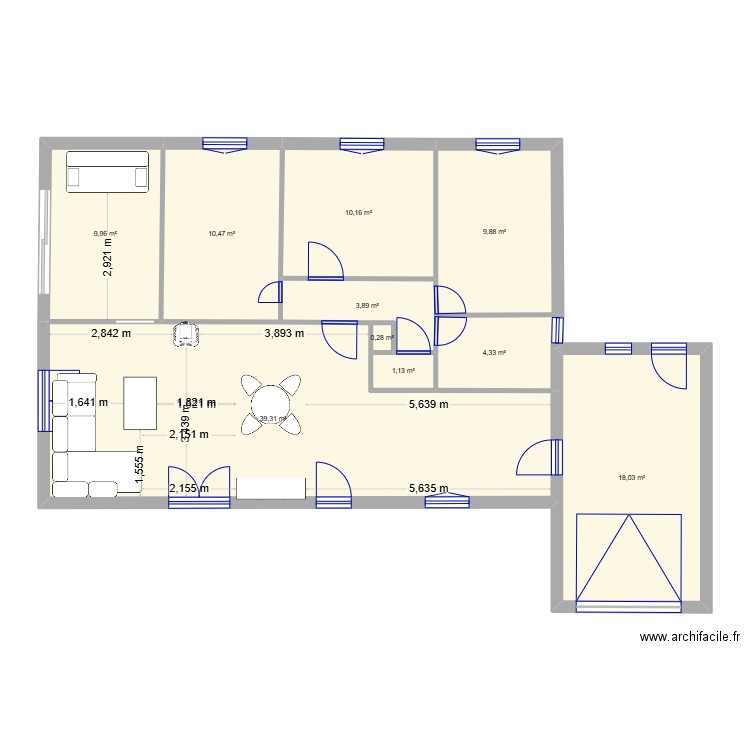 Casa. Plan de 10 pièces et 107 m2