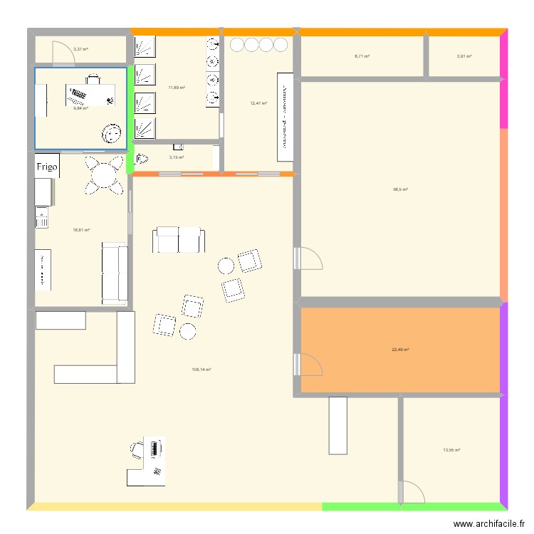 Project. Plan de 12 pièces et 271 m2