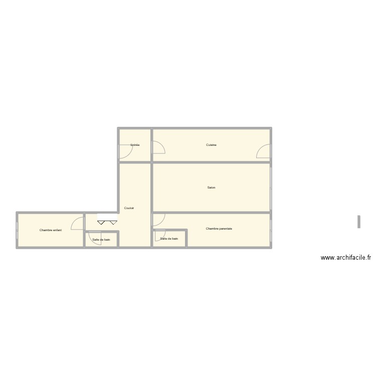 Salou. Plan de 8 pièces et 70 m2