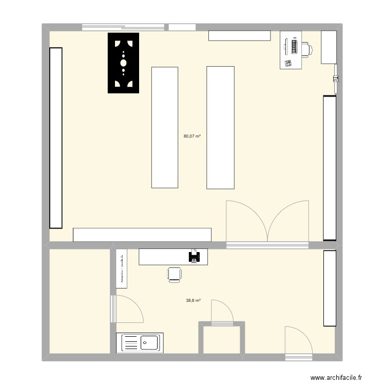 magasin. Plan de 2 pièces et 119 m2