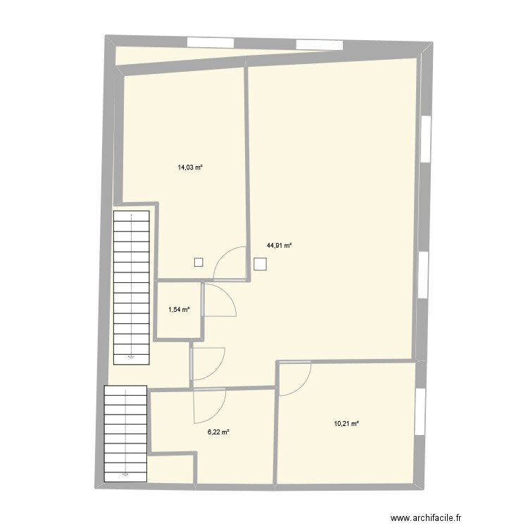 Appartement R+1 Vierge. Plan de 5 pièces et 77 m2