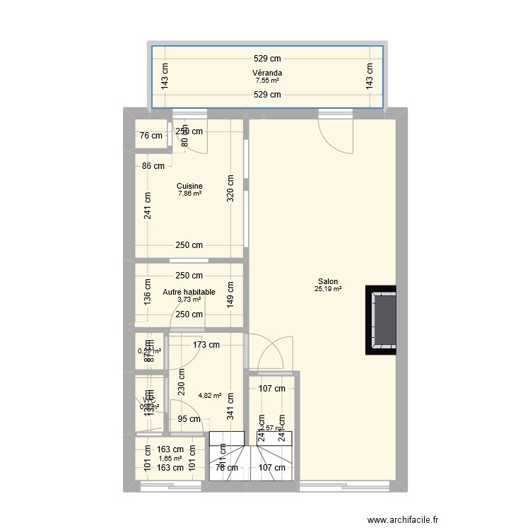 Maison + Véranda . Plan de 9 pièces et 55 m2