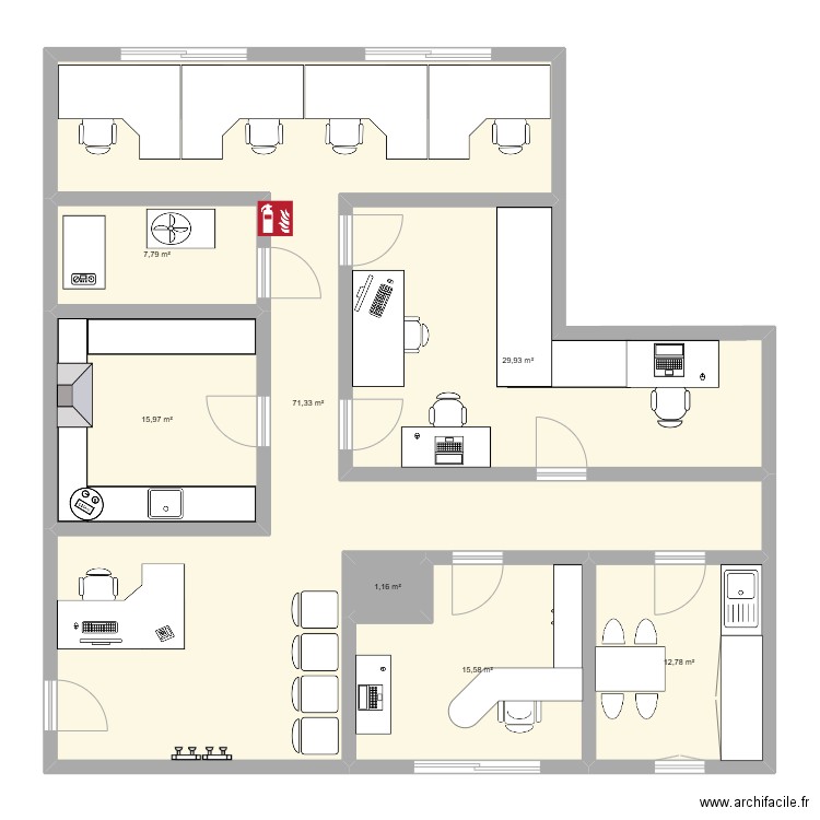 Labo. Plan de 7 pièces et 155 m2